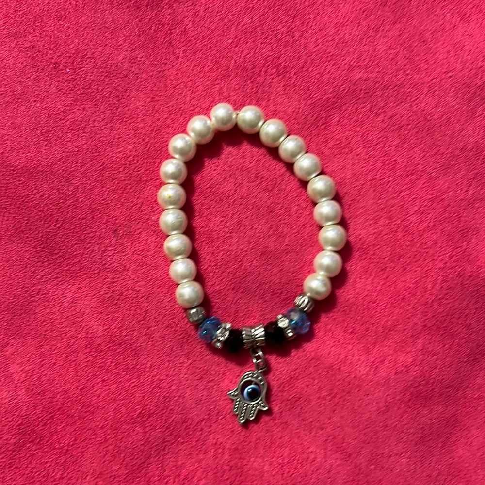 Evil eye bead bracelet